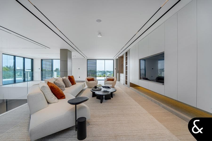 Emirates Hills Gallery