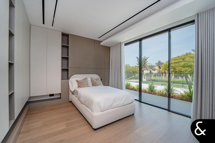 Emirates Hills Gallery