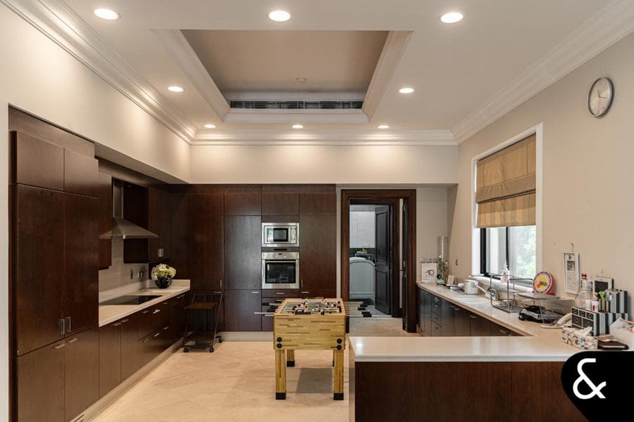 Emirates Hills Gallery