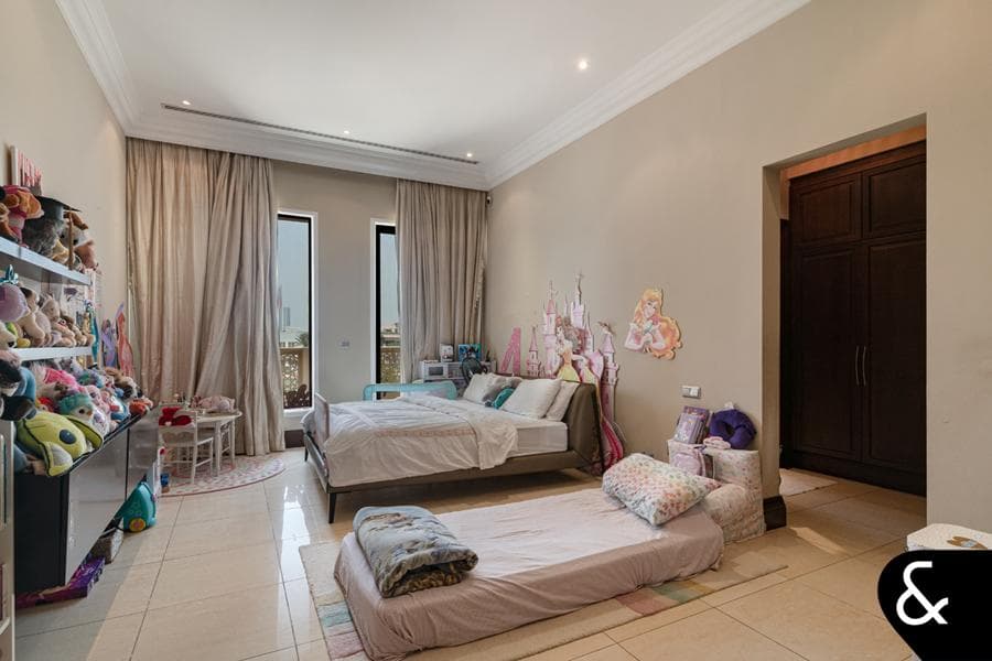 Emirates Hills Gallery