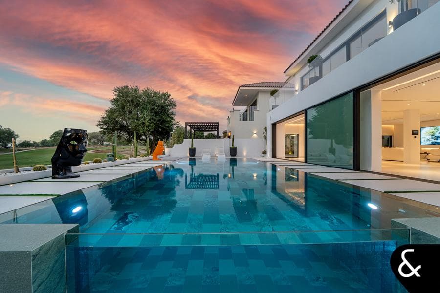 Sienna Views Gallery